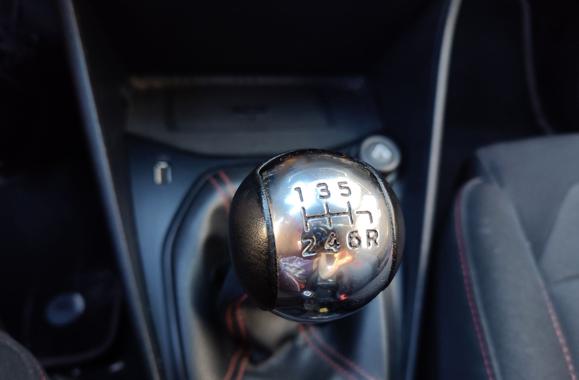 Ford Fiesta 1.0 EcoBoost MHEV ST-Line - foto 5