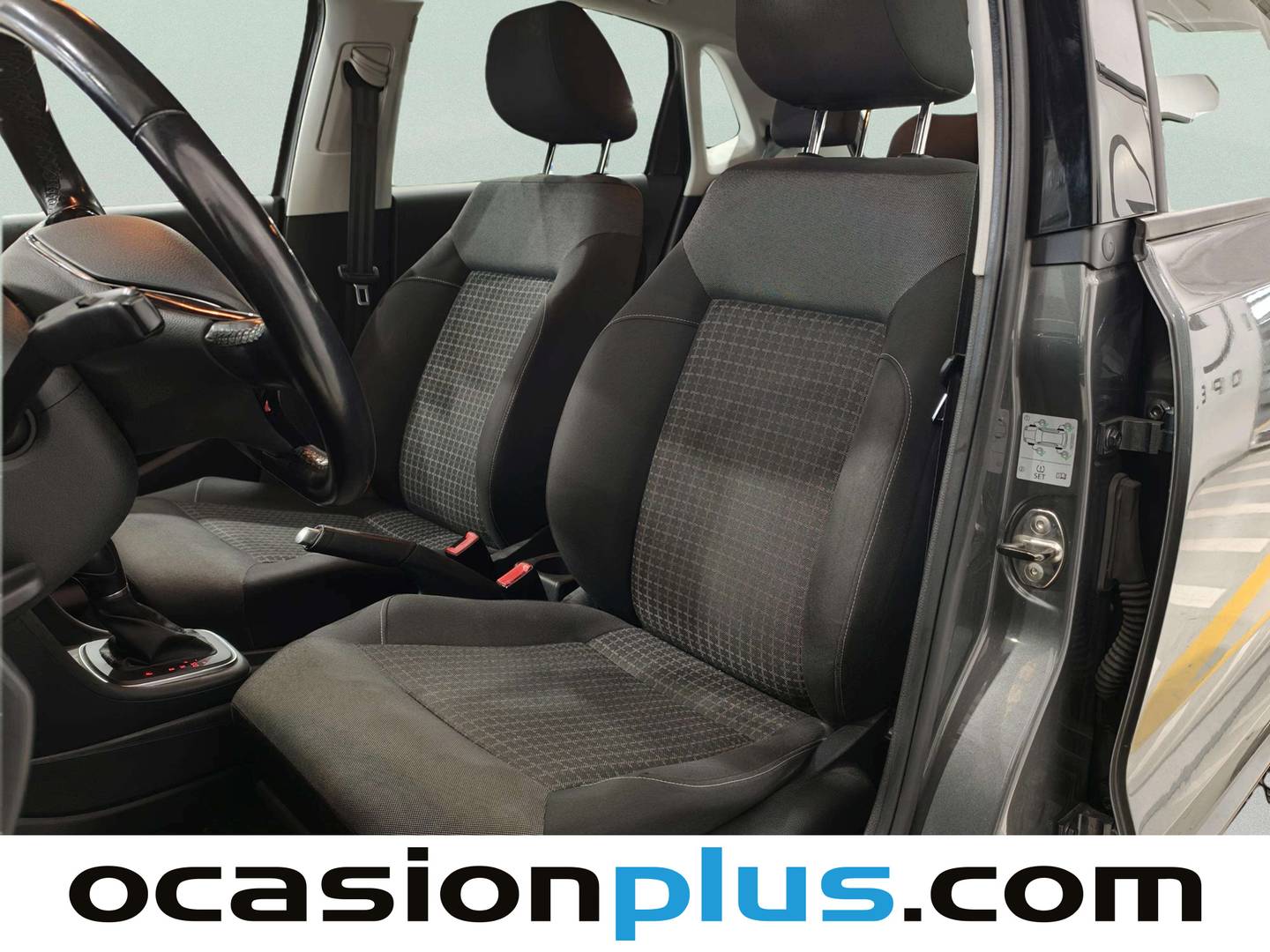Foto asientos delanteros Volkswagen Polo Volkswagen Polo Advance 1.2 TSI BMT (90 CV) DSG