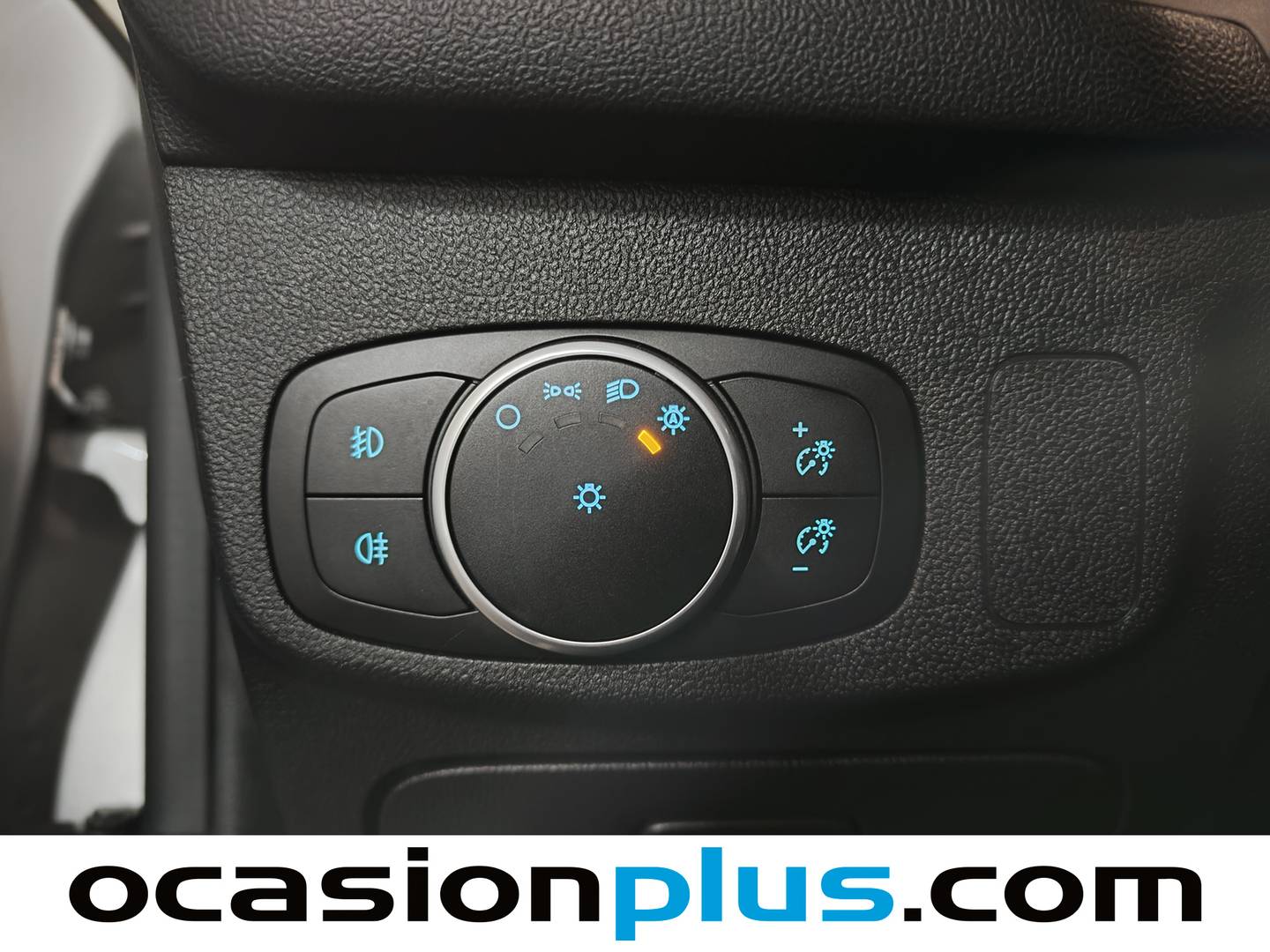 Ford Focus Ford Focus 1.0 Ecoboost Titanium (125 CV) de segunda mano