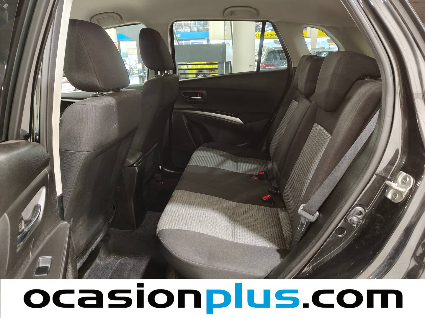 Foto asientos traseros Suzuki S-Cross Suzuki S-Cross 1.4T Mild Hybrid S2 4WD (129 CV)