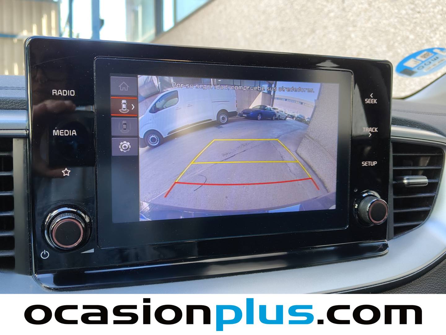 Equipamiento del KIA Ceed KIA Ceed 1.6 MHEV iMT Drive (136 CV)