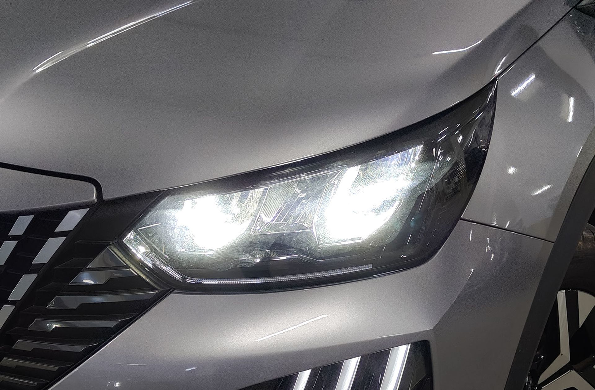 Peugeot 2008 PureTech 100 Allure - foto 17