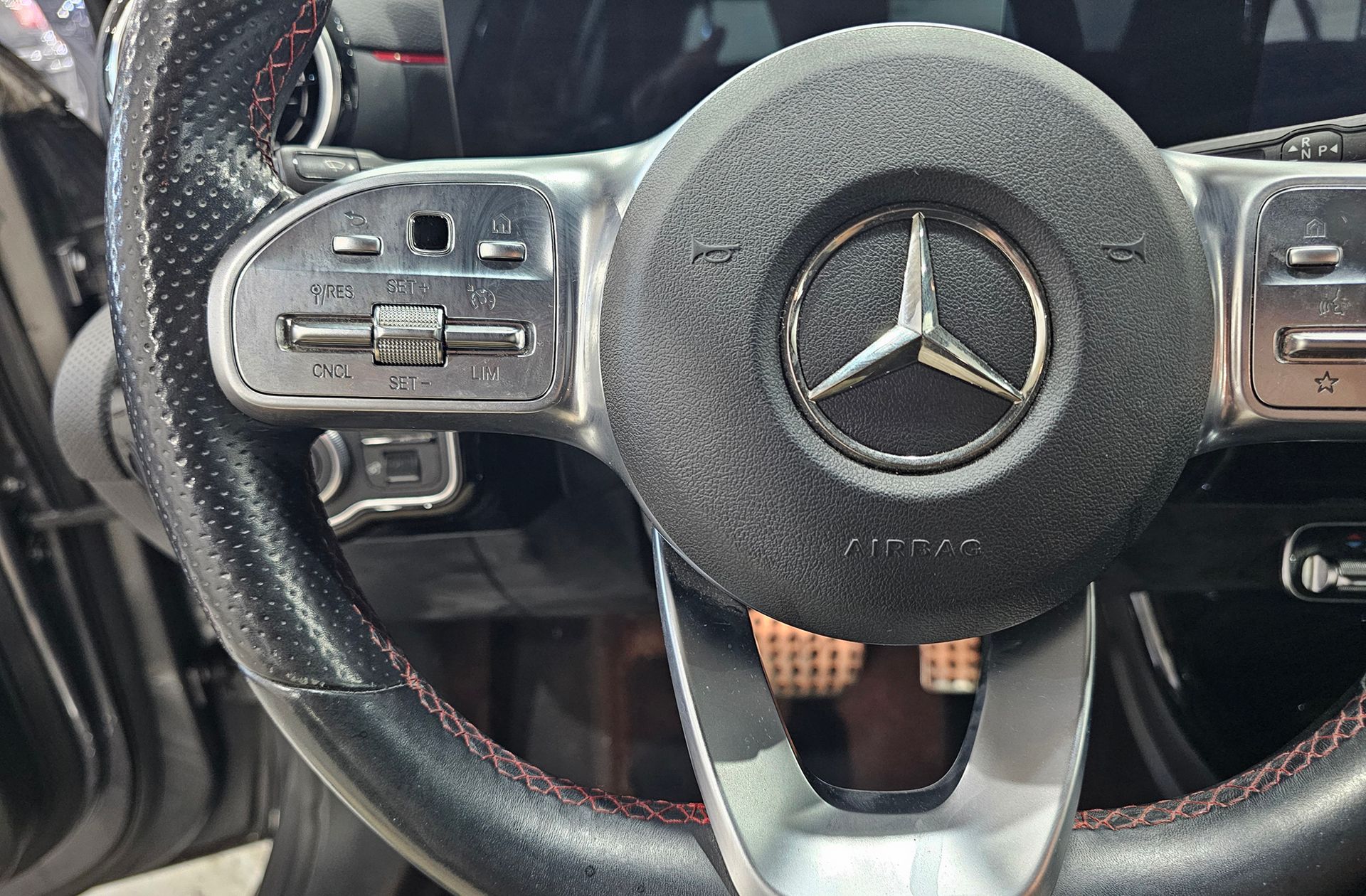 Mercedes-Benz Clase A 180 d Pack AMG - foto 31