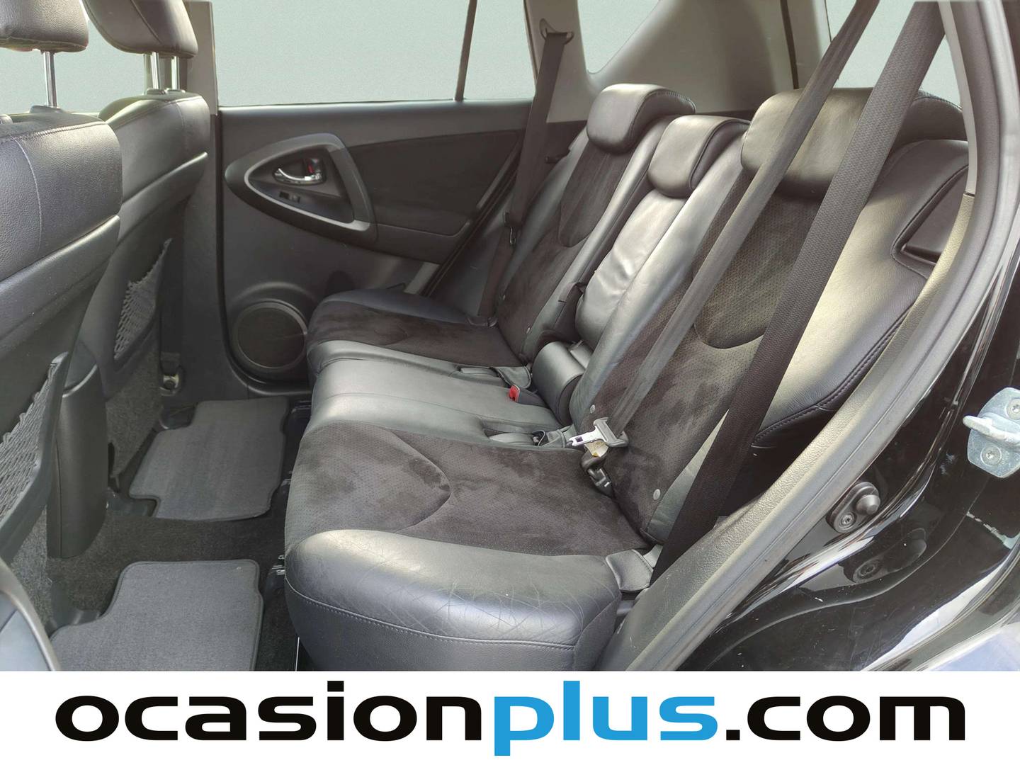 Foto Toyota Rav4 Toyota Rav4 150D Yokubari Cross Sport 4x2 (150 CV)