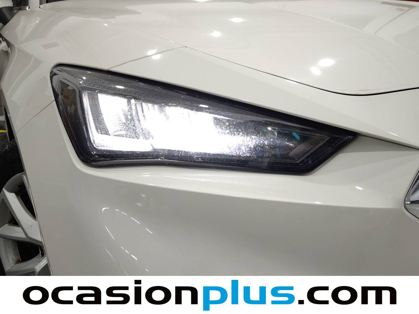 Equipamiento del Seat León Seat León 1.5 eTSI Style XL DSG (116 CV)