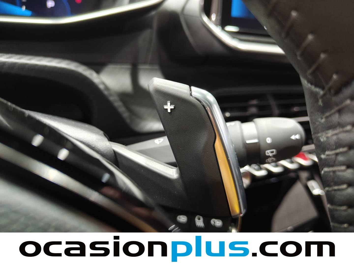 Foto Peugeot 2008 Peugeot 2008 PureTech 130 S&S Allure Pack EAT8 (130 CV)