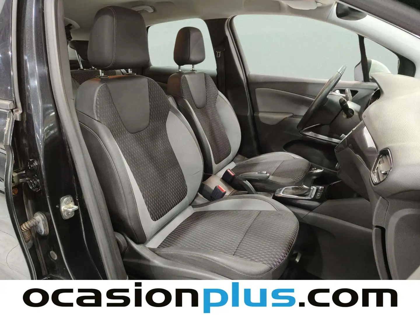 Foto Opel Crossland X Opel Crossland X 1.2 Turbo S&S Innovation Auto (130 CV)