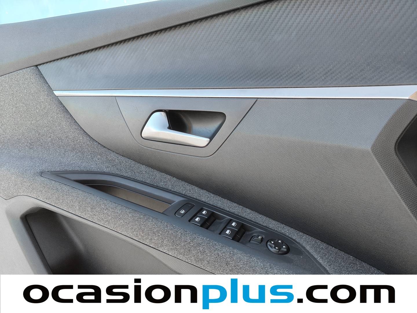 Foto Peugeot 3008 Peugeot 3008 1.5L BlueHDi (130CV) S&S Active