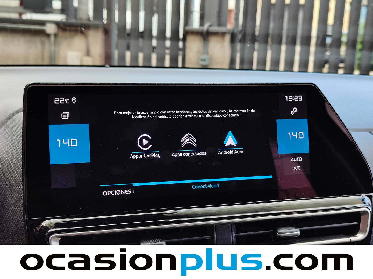 Equipamiento del Citroën C5 Aircross Citroën C5 Aircross PureTech 130 S&S Plus (131 CV)