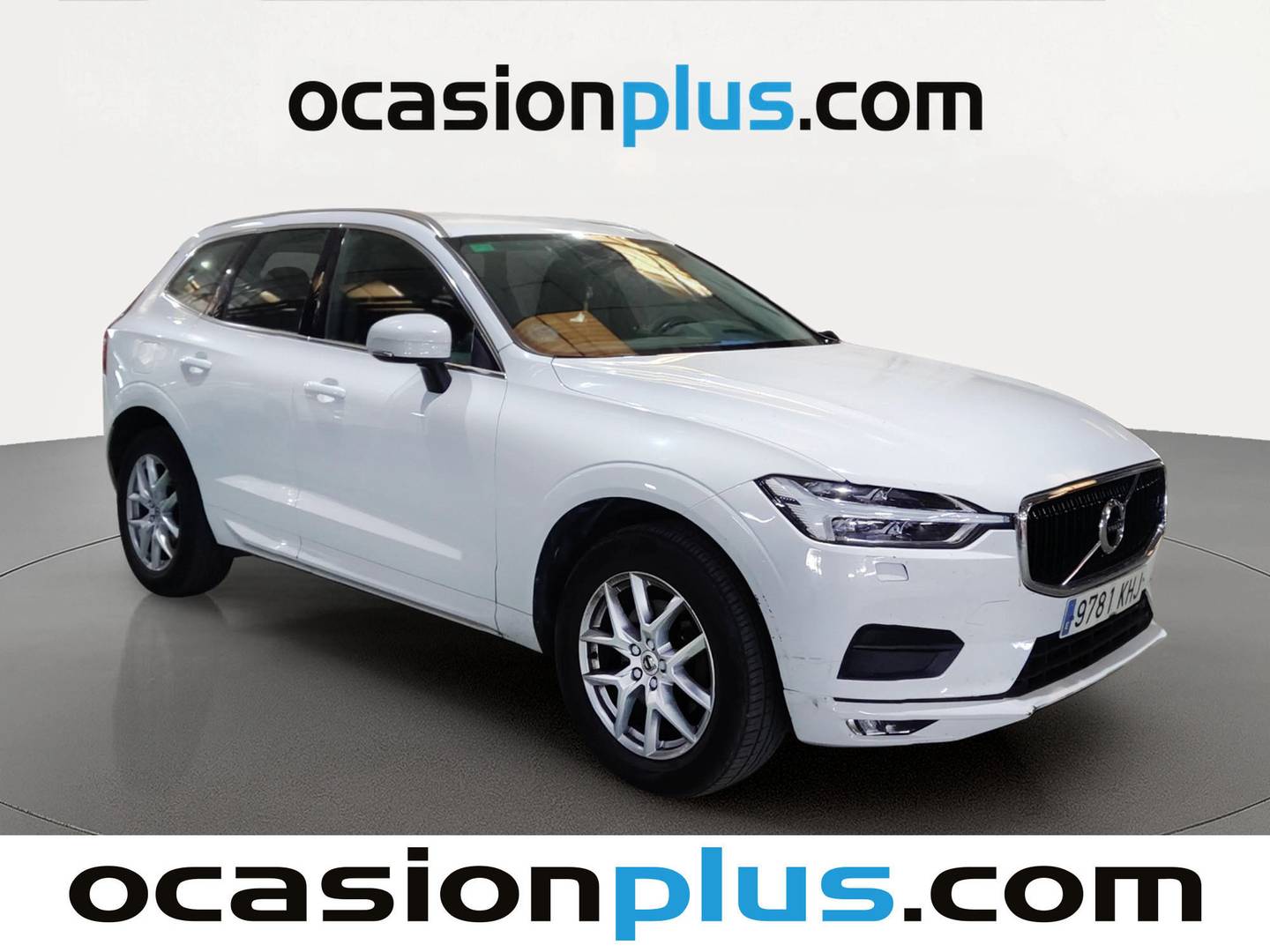 Foto delantera Volvo XC60 Volvo XC60 D4 Momentum AWD Auto (190 CV) derecha