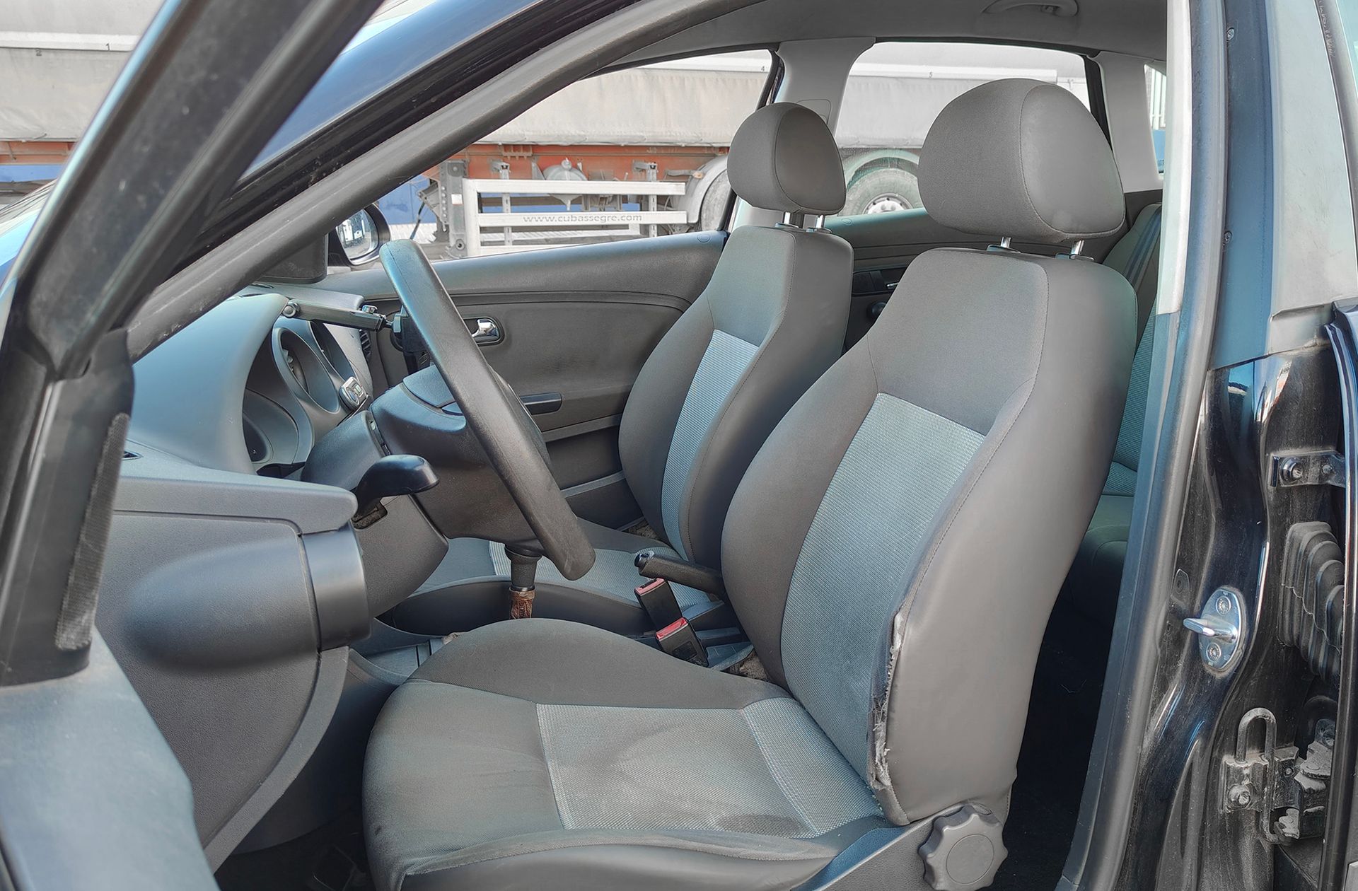 SEAT Ibiza 1.4 16v Reference - foto 8