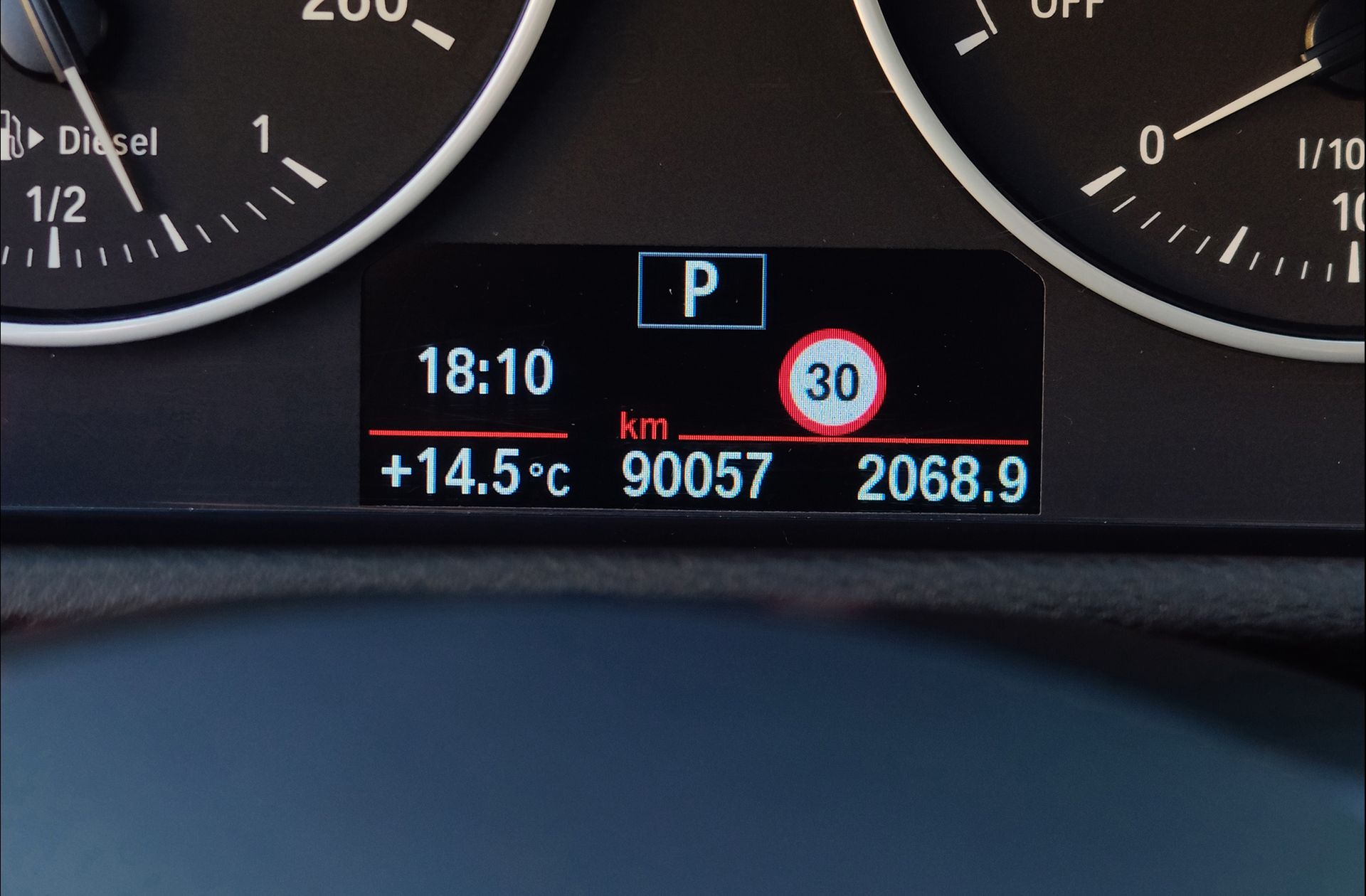BMW X1 sDrive18d - foto 9