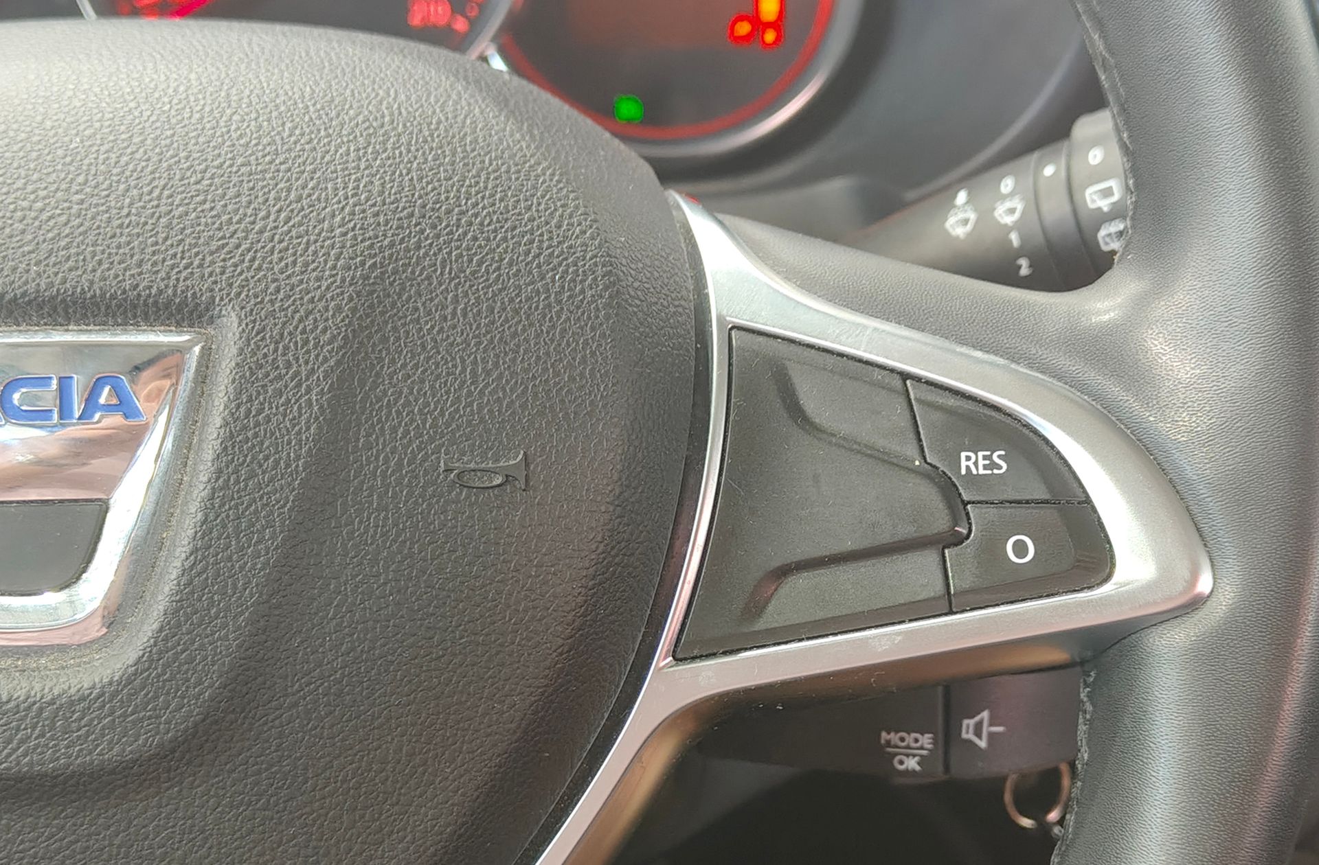 Dacia Lodgy Comfort 1.6 GLP - foto 26
