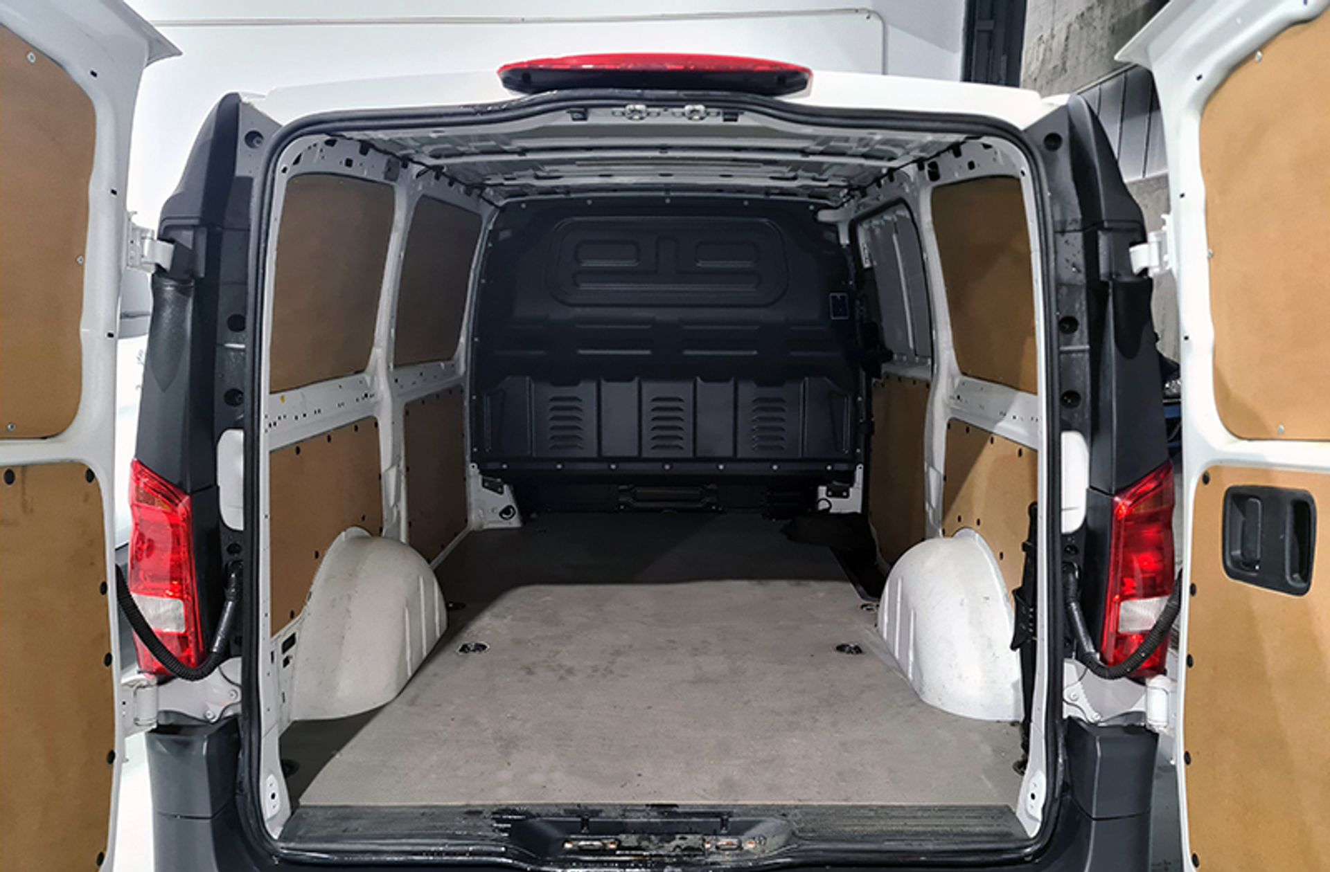 Mercedes-Benz Vito Furgon e-Vito 111 Larga - foto 13