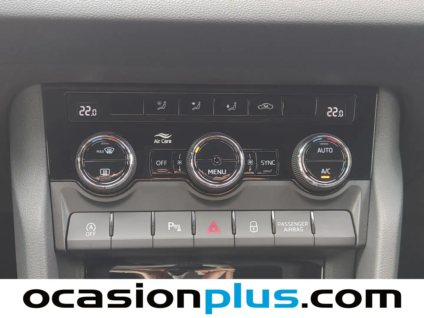 Foto Skoda Karoq Skoda Karoq 1.5 TSI ACT Sportline (150 CV)