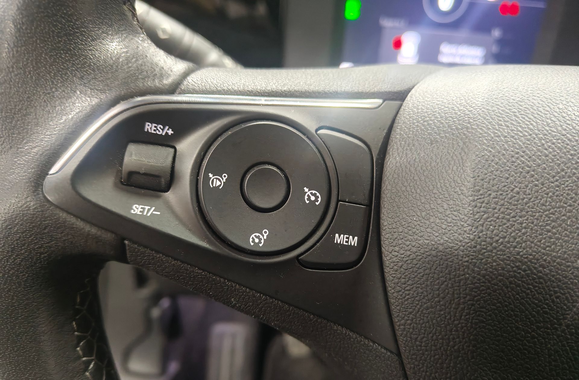Opel Mokka 1.2 T Business Elegance - foto 25