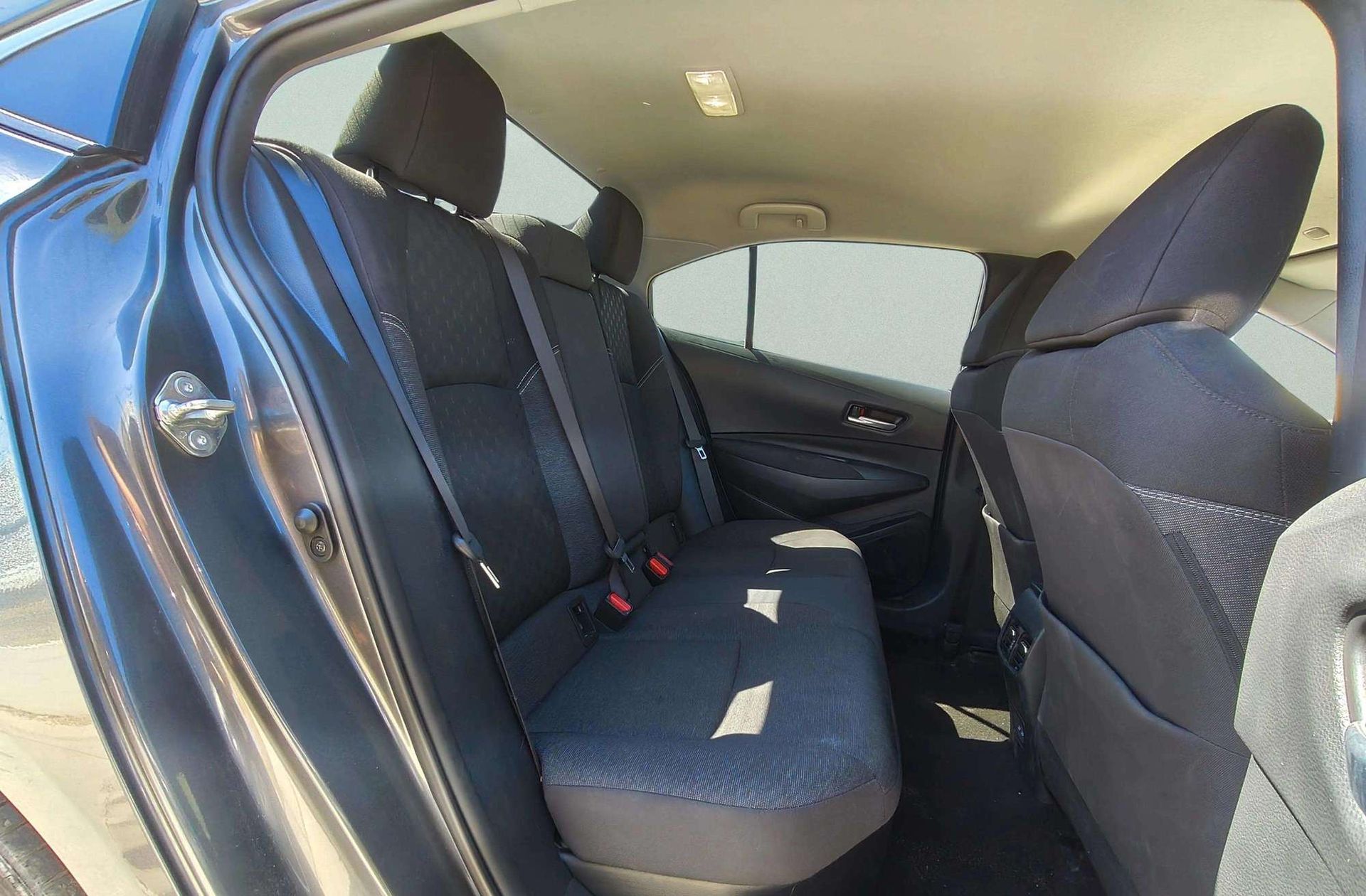 Toyota Corolla 140H Style - foto 19