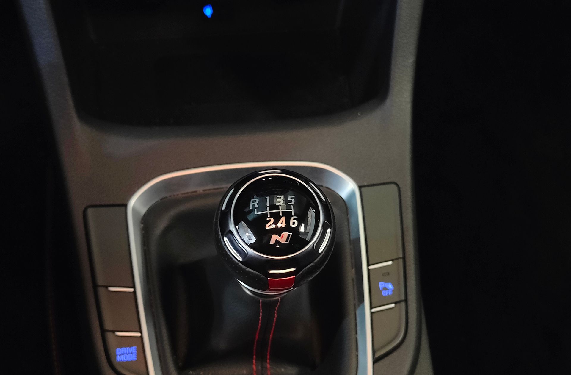 Hyundai i30 1.5 T-GDi 48V N-Line - foto 6