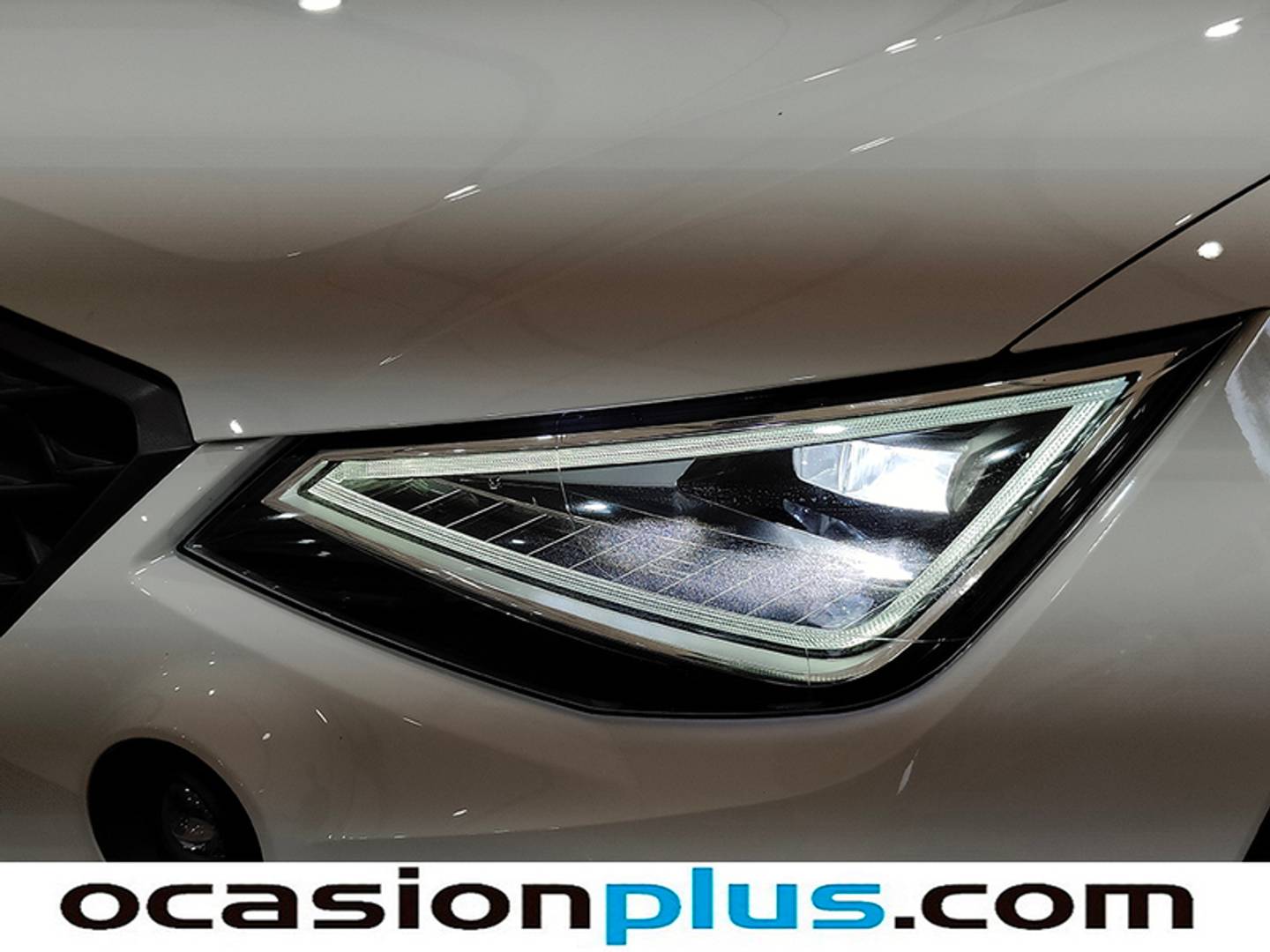 Foto Seat Arona SEAT Arona 1.5 TSI FR Plus DSG (150 CV)