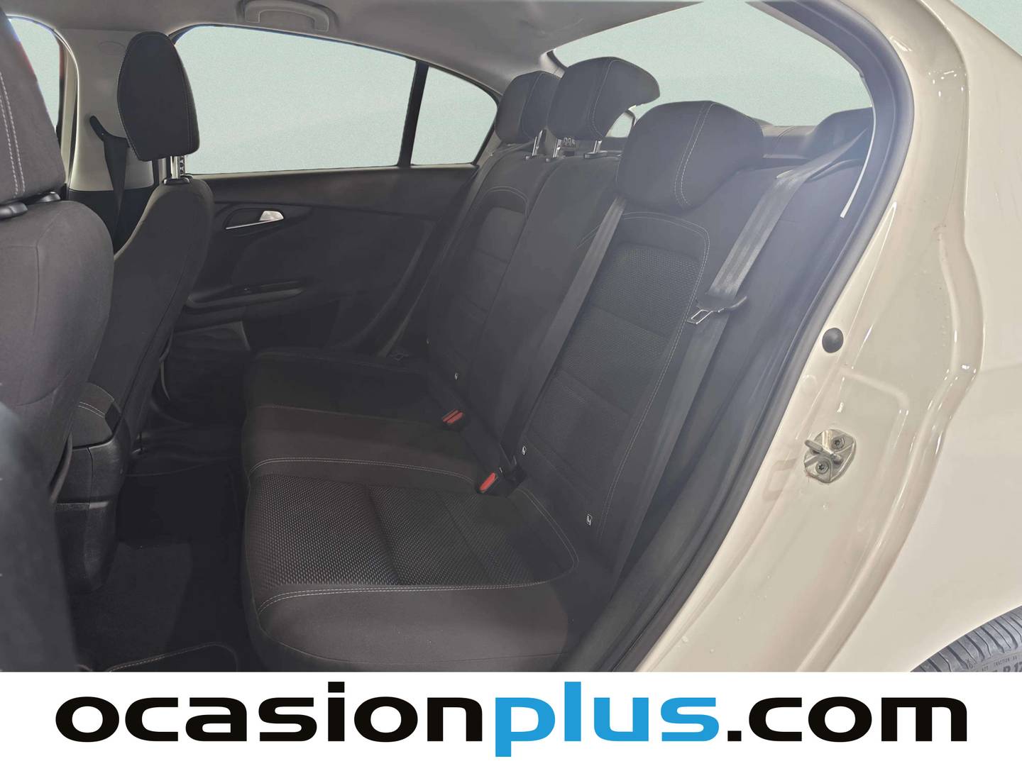 Foto asientos traseros Fiat Tipo Fiat Tipo Sedan 1.3 Multijet Lounge (95 CV)