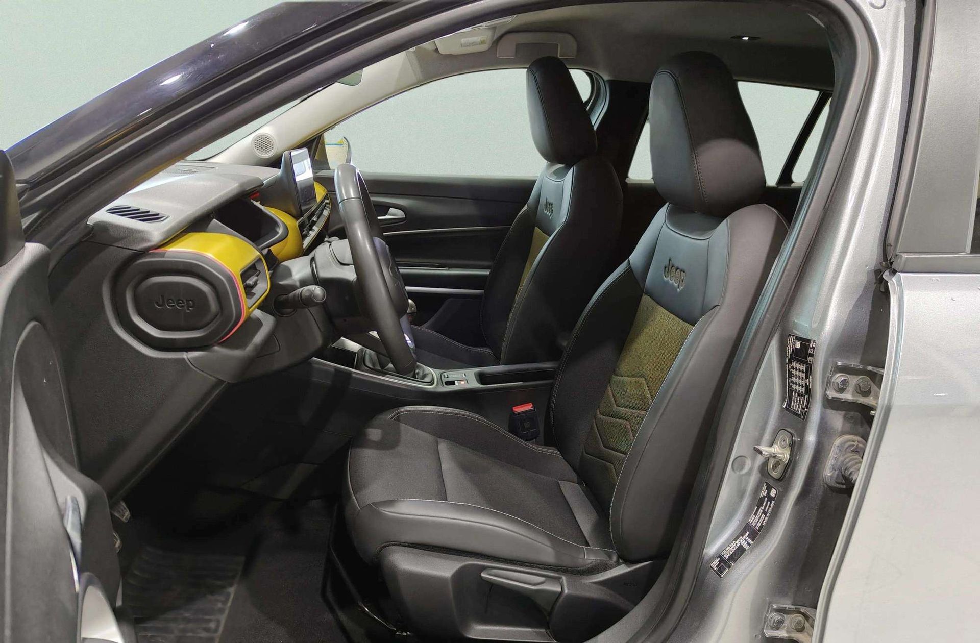 Jeep Avenger 1.2 G Summit - foto 12