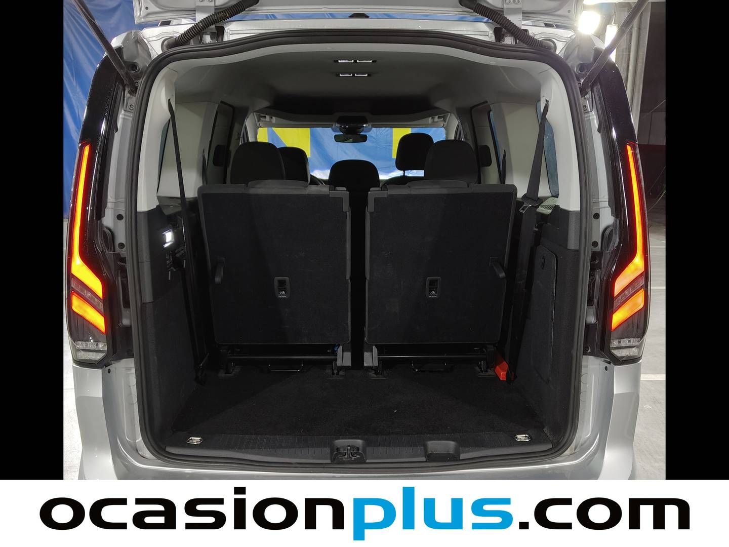 Foto Ford Grand Tourneo Connect Ford Grand Tourneo Connect 2.0 Ecoblue Titanium Auto (122 CV) 7 Plazas