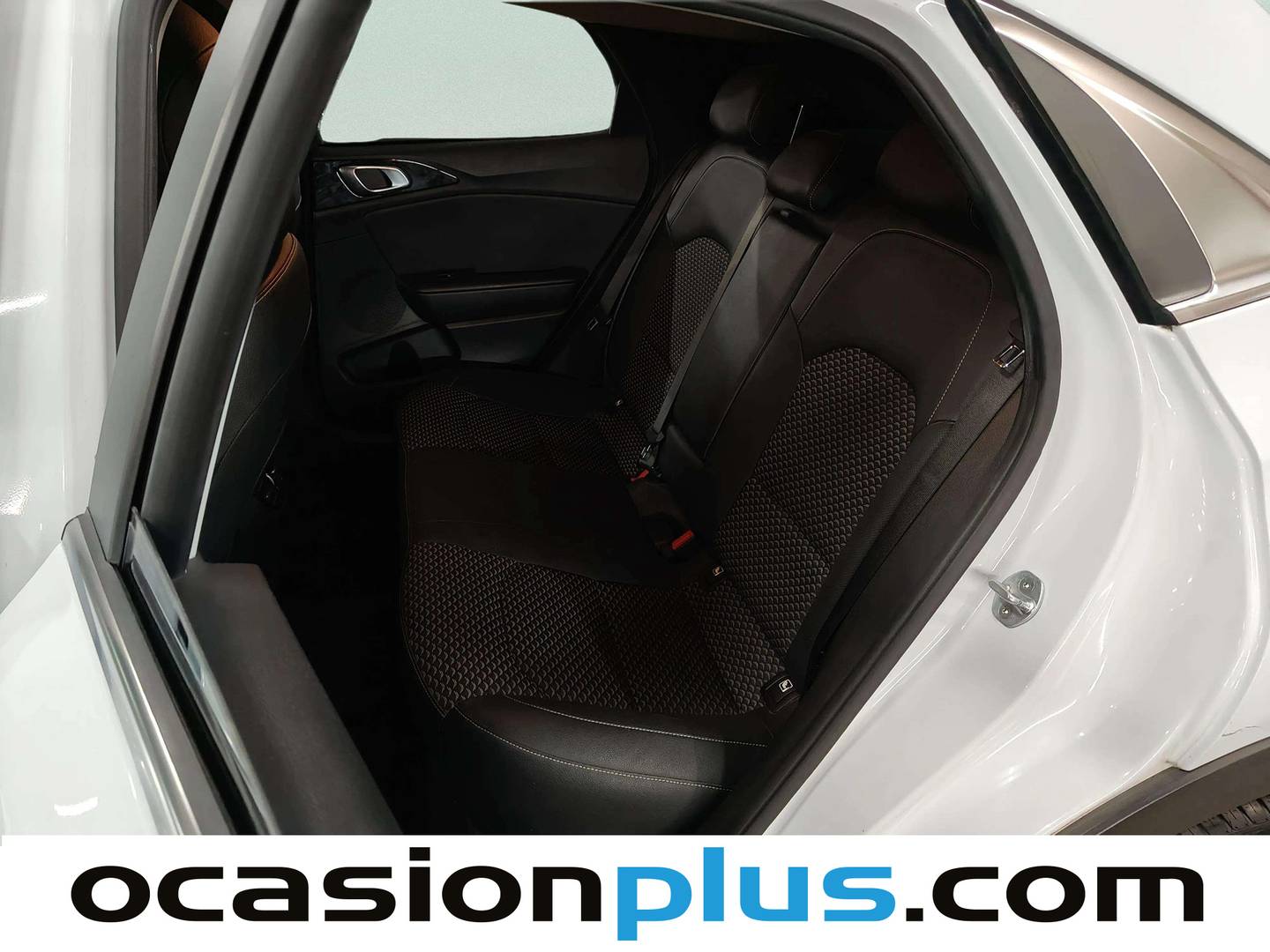 Foto asientos traseros KIA XCeed KIA XCeed 1.5 MHEV iMT Tech (160 CV)