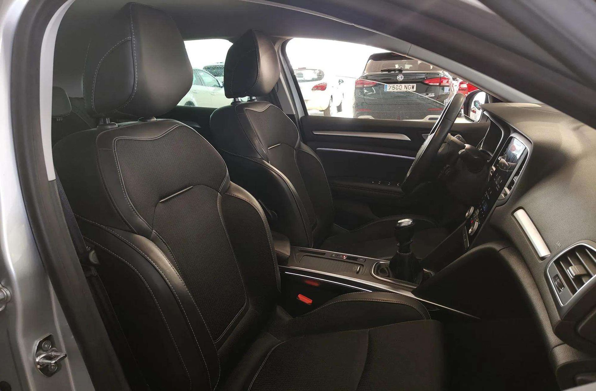 Renault Mégane Zen TCe GPF - foto 22