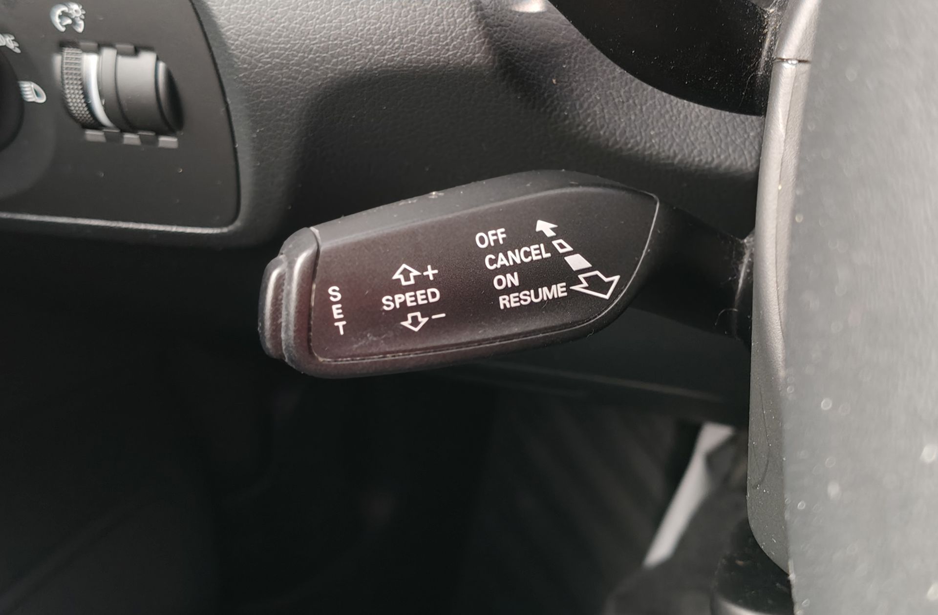 Audi Q3 design edition 2.0 TDI - foto 31