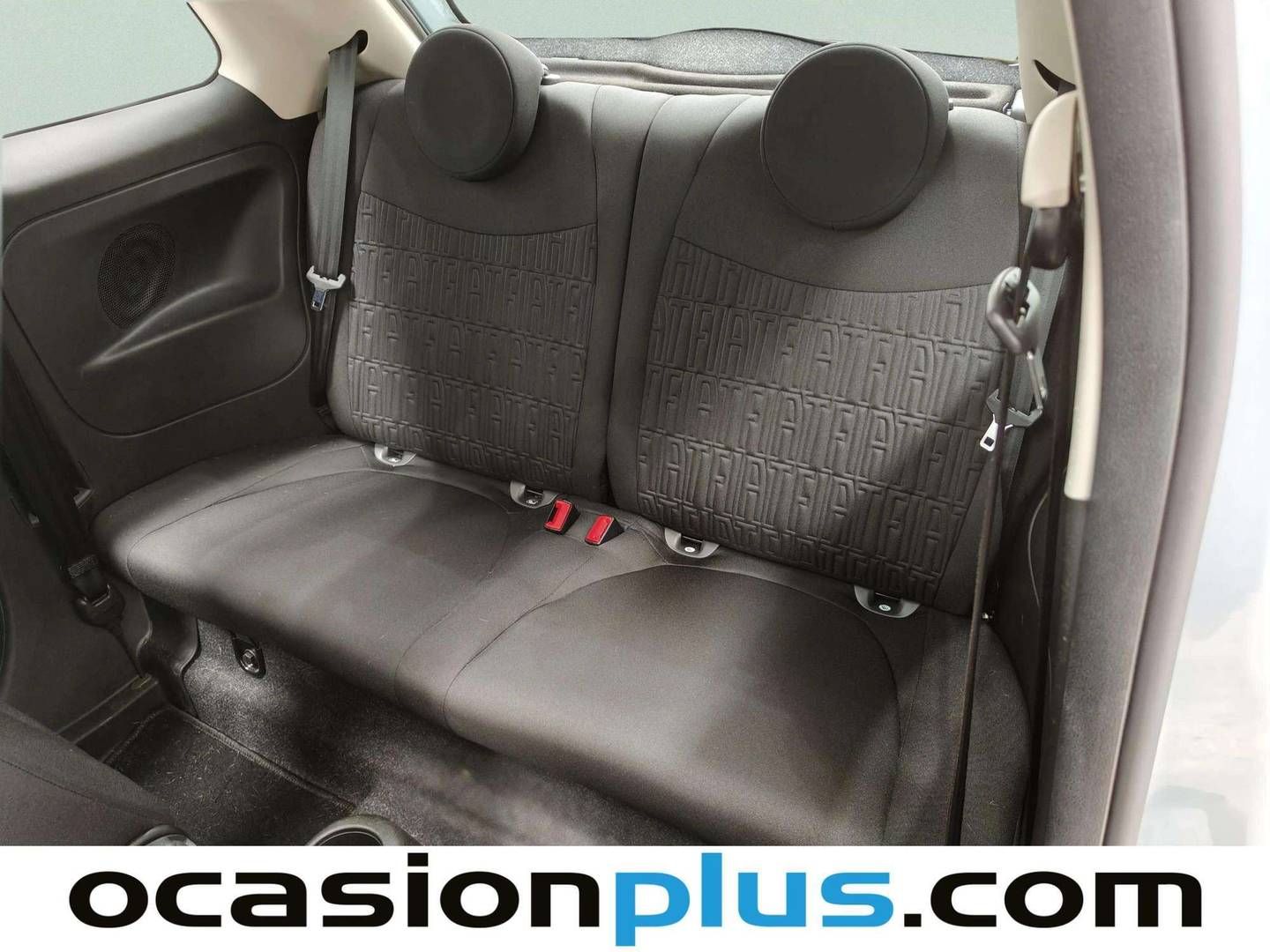 Foto asientos traseros Fiat 500 Fiat 500 1.0 Hybrid Dolcevita (70 CV)