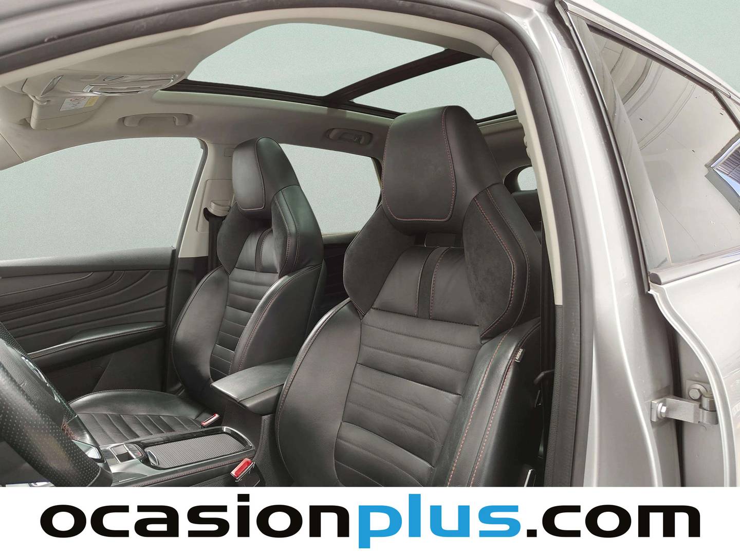 Extras y acabados del MG eHS MG eHS 1.5 T-GDI PHEV Luxury  (258 CV)