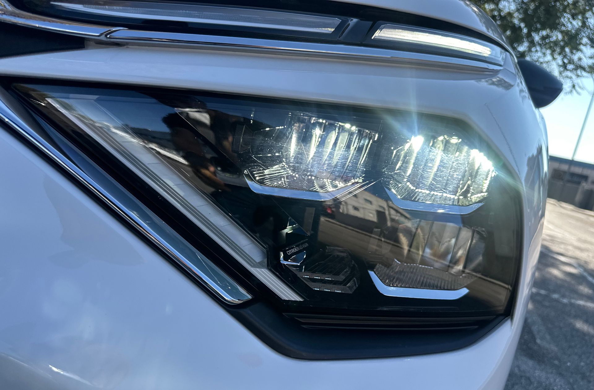 Citroën C4 X Hybrid 136 e-DCS6 Plus - foto 13