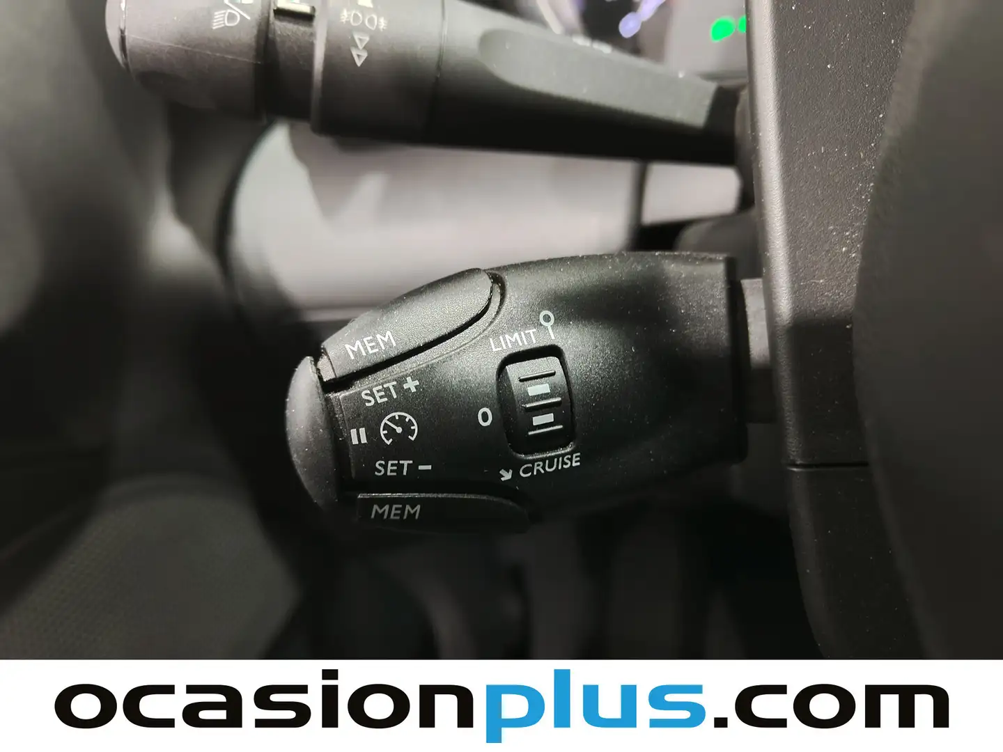 Foto Citroën C3 Aircross Citroen C3 Aircross PureTech 130 Shine Pack EAT6 (131 CV)