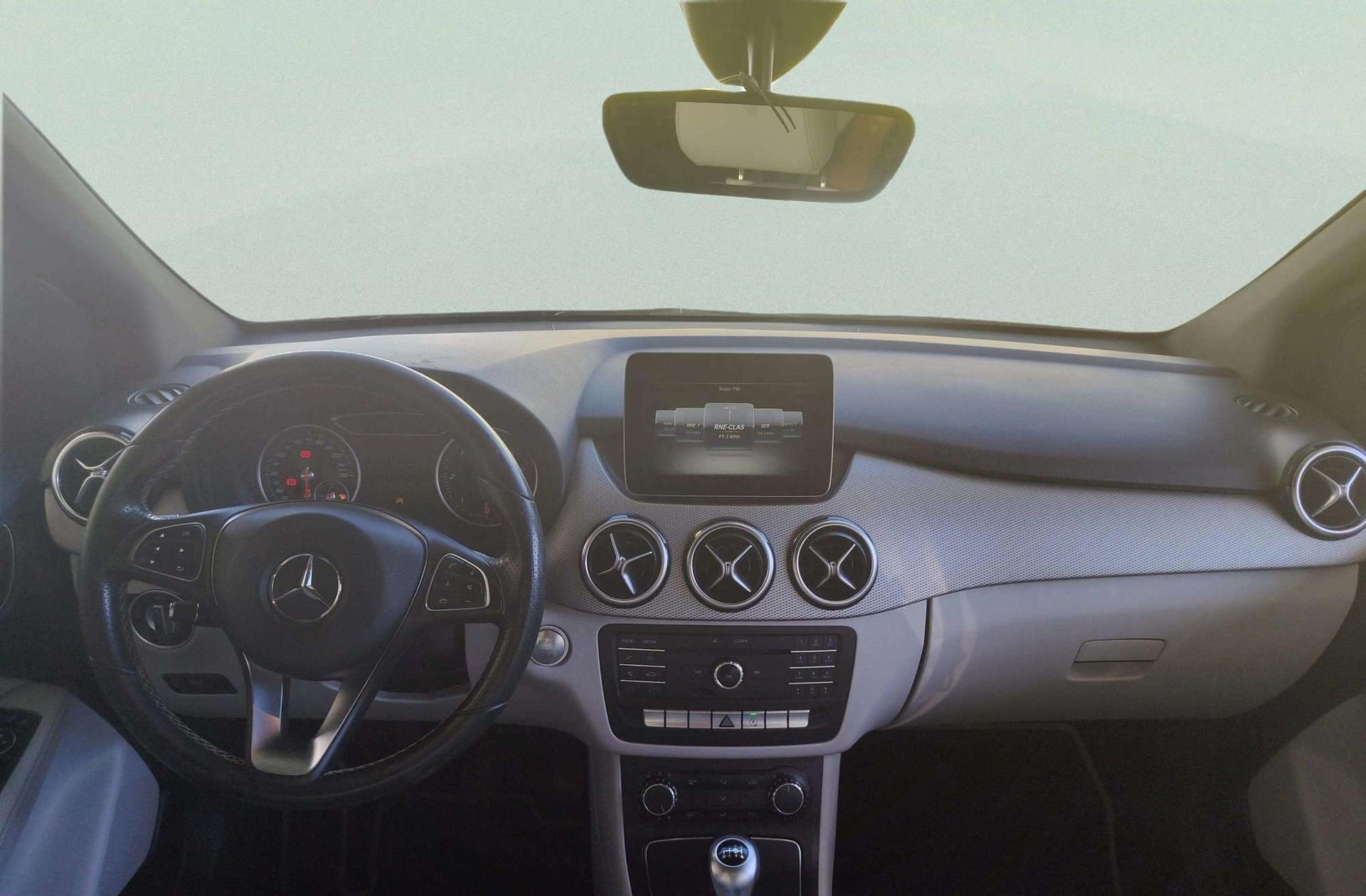 Mercedes-Benz Clase B 200 d - foto 6