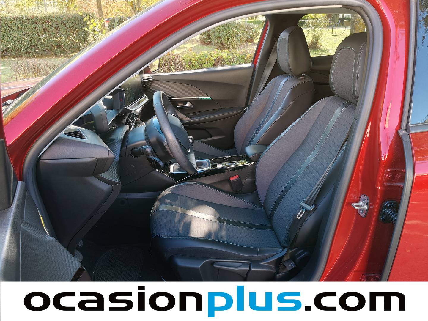 Foto Peugeot 2008 Peugeot 2008 PureTech 130 S&S Allure Pack (130 CV)