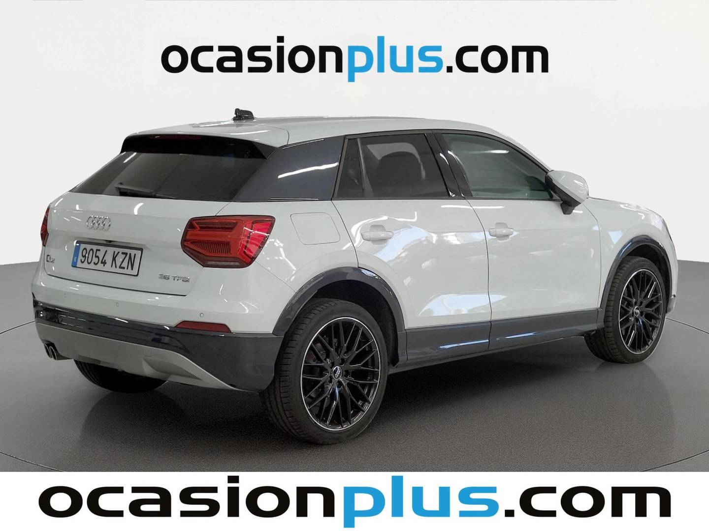 Foto trasera Audi Q2 Audi Q2 design 35 TFSI (150 CV) S tronic derecha