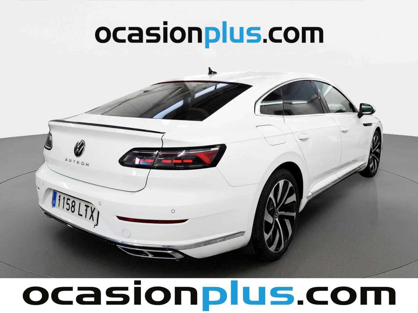 Foto trasera Volkswagen Arteon Volkswagen Arteon R-Line 2.0 TDI  (150 CV) DSG derecha