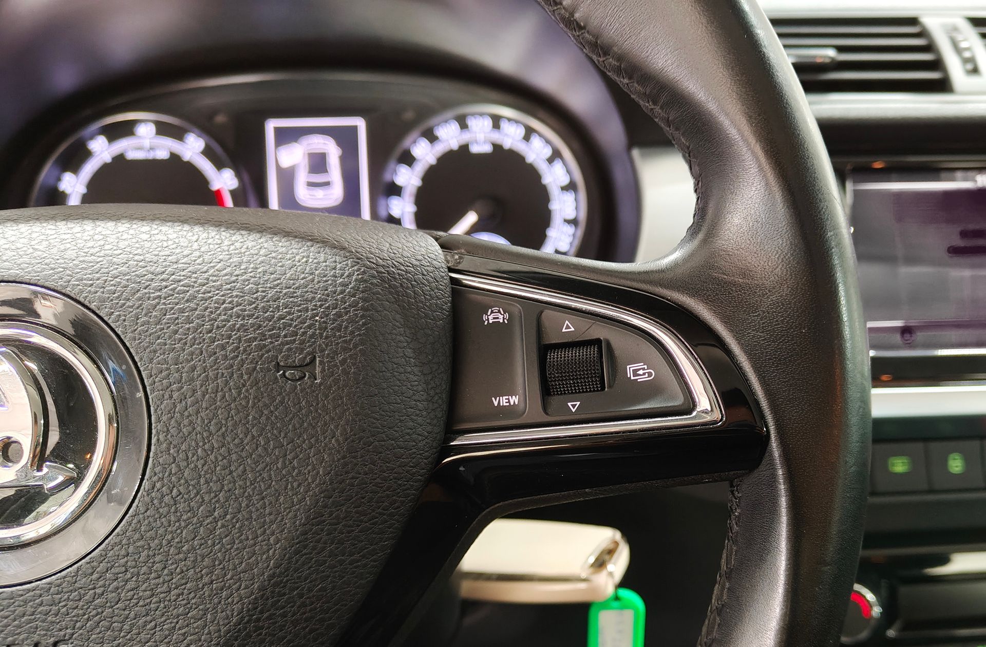 Škoda Fabia 1.0 MPI Like - foto 28