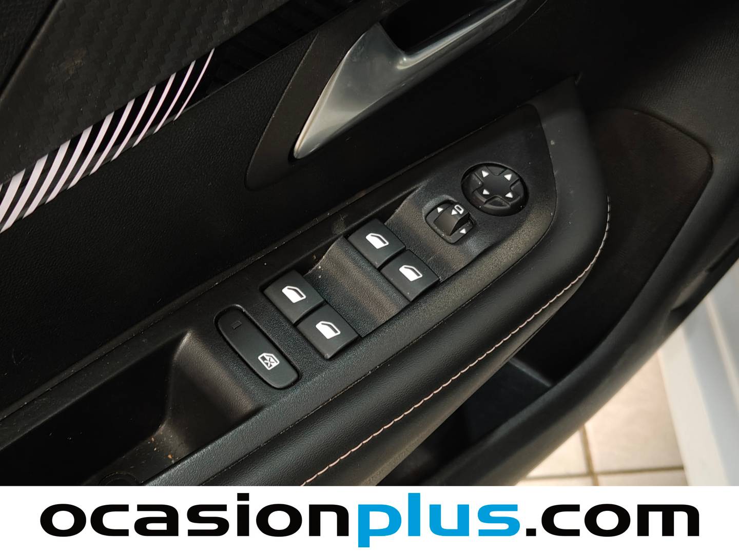 Peugeot 208 Peugeot 208 PureTech 100 Allure (100 CV) 2025