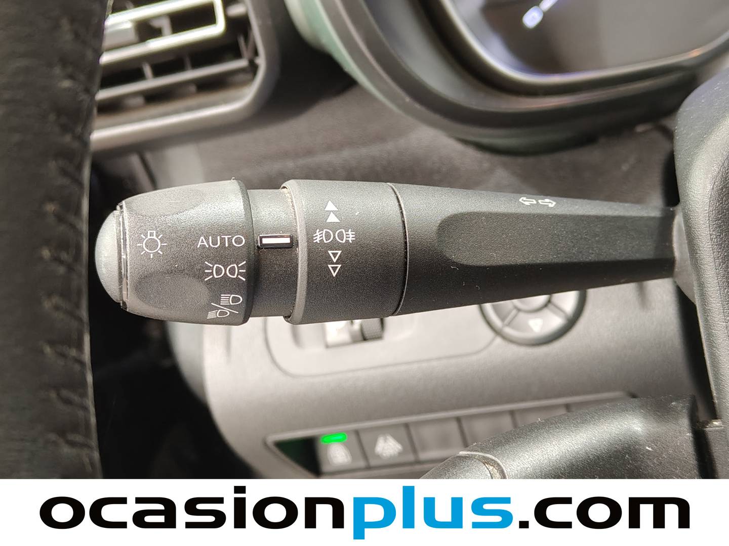 Foto Citroën Berlingo Citroen Berlingo BlueHDi 100 S&S Talla M Shine (102 CV)