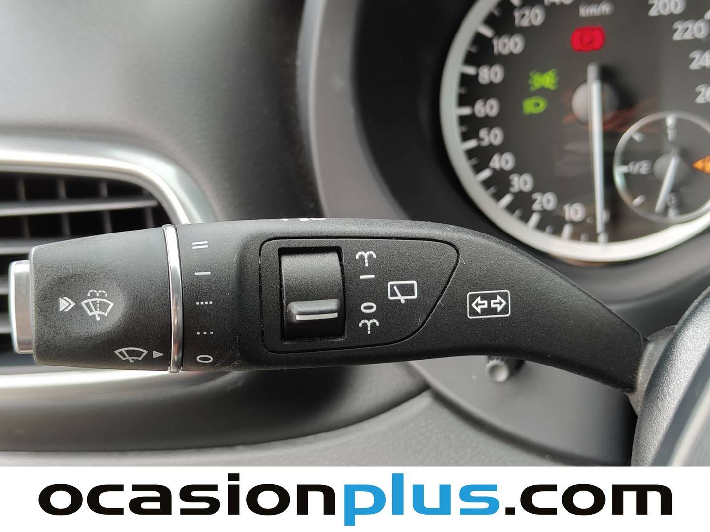 Foto Infiniti Q30 Infiniti Q30 1.6T Premium (122 CV)