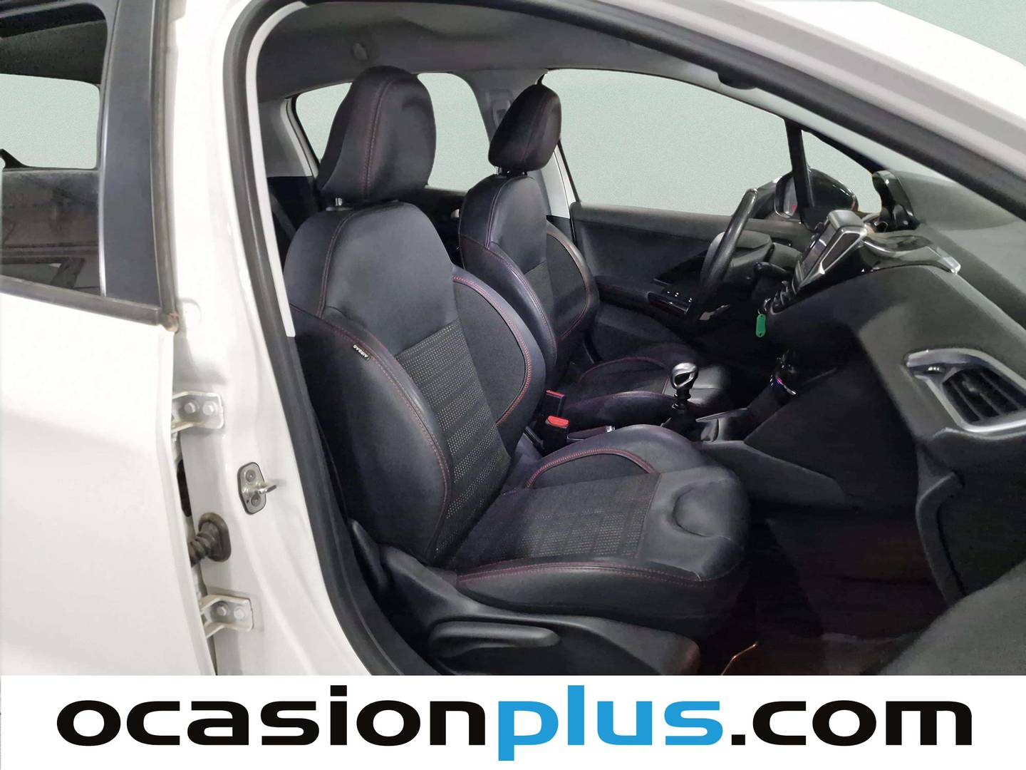 Peugeot 208 Peugeot 208 1.2 PureTech GT Line (110 CV) km 0