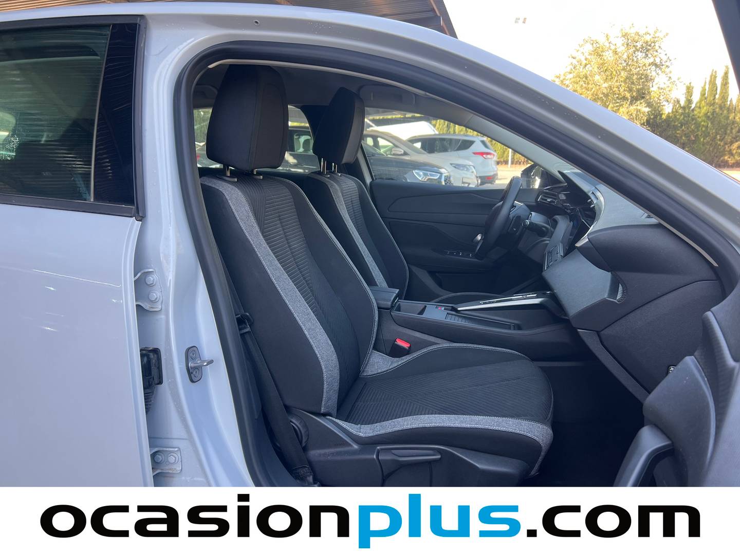 Foto Peugeot 308 Peugeot 308 PureTech 130 S&S Active Pack EAT8 (130 CV)