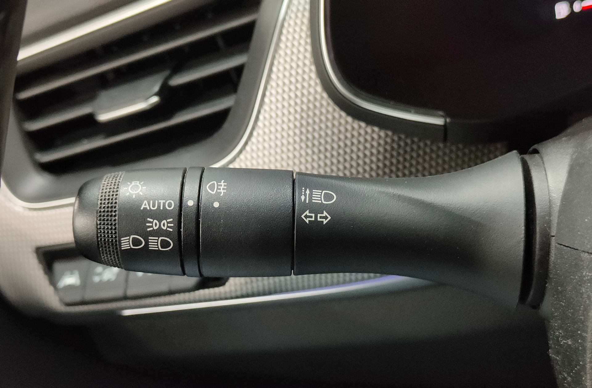 Renault Arkana Techno E-Tech full hybrid - foto 24