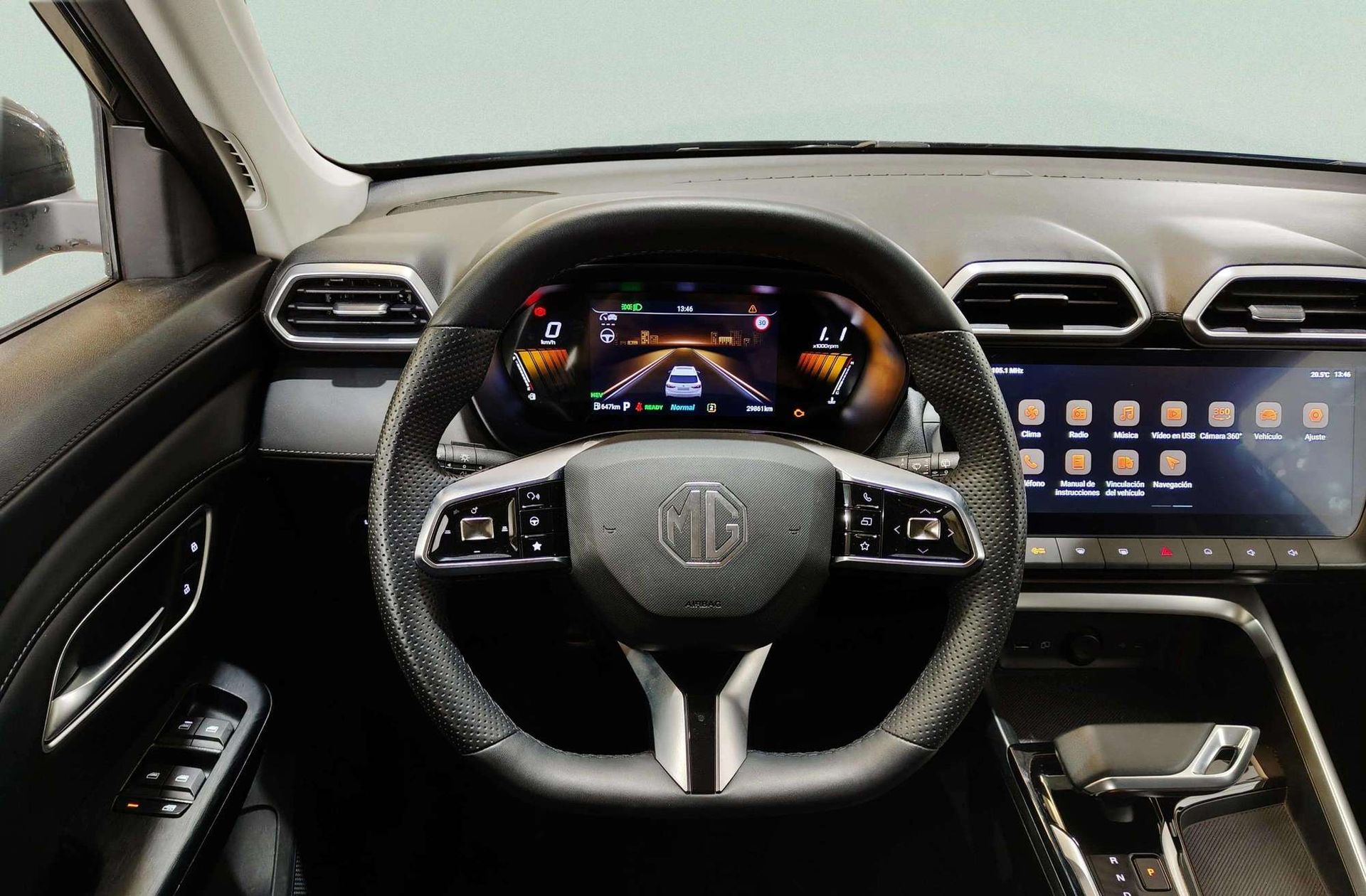 MG ZS 1.5 Hybrid+ Luxury - foto 26