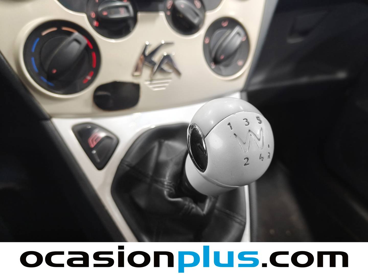 Ford Ka Ford Ka 1.20 Titanium+ (69 CV) de segunda mano