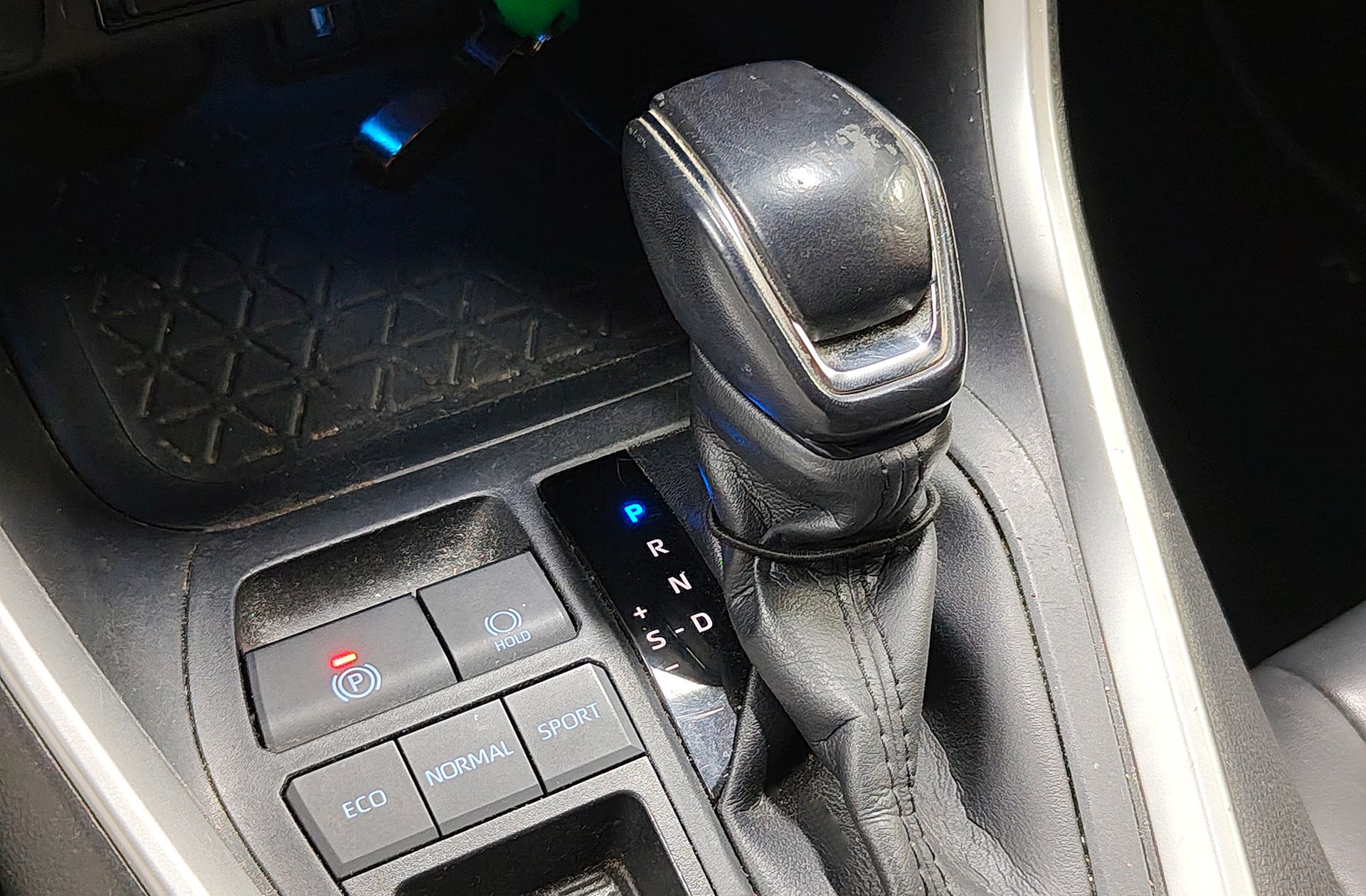 Toyota RAV4 2.5 hybrid 220H Style e-CVT - foto 5