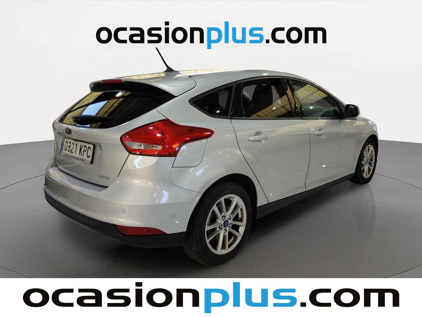 Foto trasera Ford Focus Ford Focus 1.0 Ecoboost Business (125 CV) izquierda