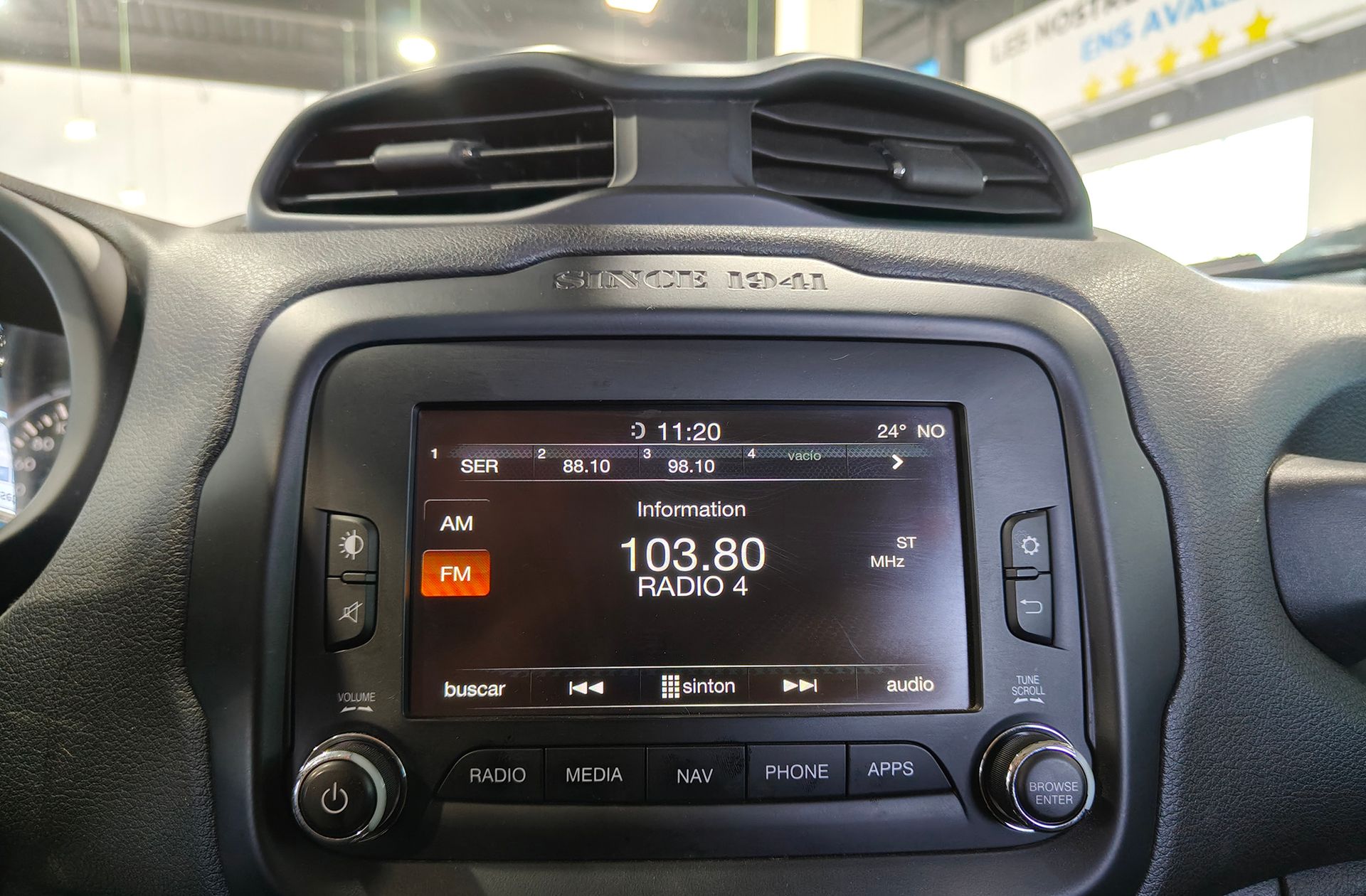Jeep Renegade 1.4 MultiAir Limited 4x2 Ddct - foto 31