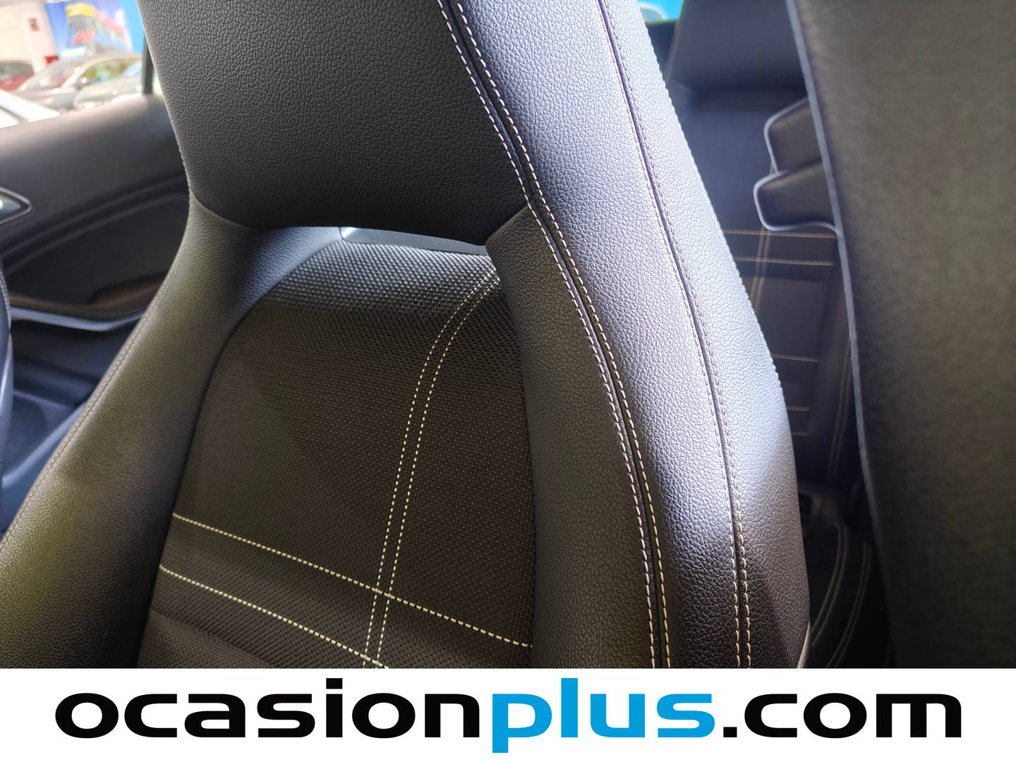 Extras y acabados del Mercedes GLA Mercedes-Benz GLA 200 d Urban (136 CV)